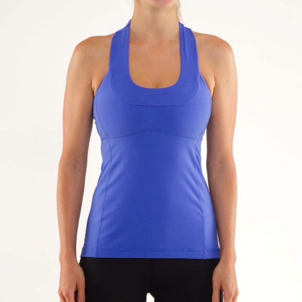 Lululemon Racerback Tank w/ Built In Bra Blue | Size 6 (based off measurements)